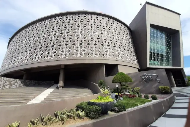 Museum Tsunami Aceh [Foto: Libur.co]