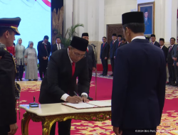Presiden Jokowi Lantik Tiga Kepala Lembaga Pemerintah di Istana Negara