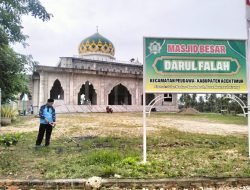 Jelang Safari Subuh, BKPRMI Bersihkan Masjid Peudawa