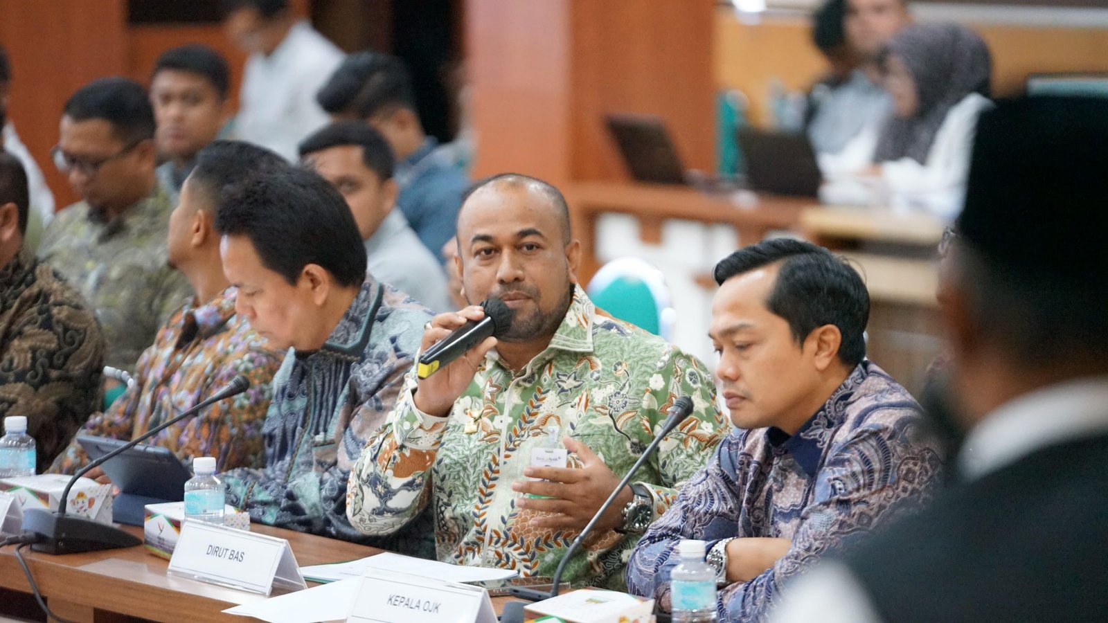 Plt. Direktur Utama Bank Aceh, Fadhil Ilyas.