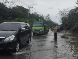 Banjir di Aceh Barat, Polsek Bubon Atur Lalu Lintas