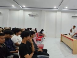 Dek Fadh Isi Kuliah Umum Kepada Ratusan Mahasiswa