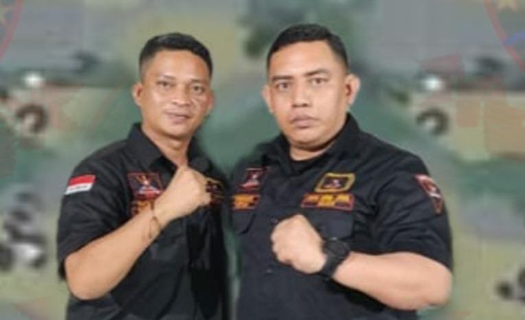 Ketua Gerakan Rakyat Indonesia Bersatu (GRIB) JAYA DPD Aceh Firdaus dan Sekretaris Tata Pasee