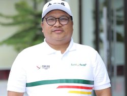 Bank Aceh Gelar Nonton Bareng Pertandingan Tim Sepak Bola Aceh PON XII