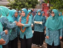 Istri Nelayan Pusong Curhat ke Istri Pj Gubernur