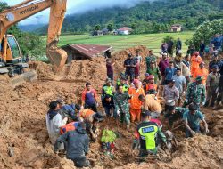 Satu Keluarga Tertimbun Longsor di Aceh Tengah