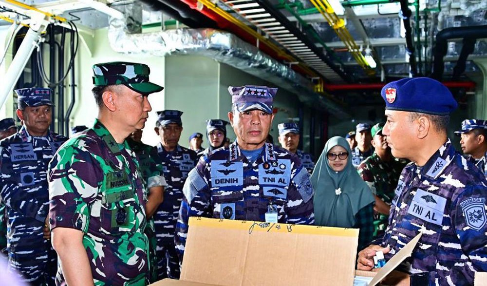 TNI Angkatan Laut (TNI AL) bersama Kementerian Pertahanan (Kemhan) Ri, telah memberangkatkan Satuan Tugas (Satgas) Port Visit 2024 ke kawasan Pasifik Selatan dari Dermaga Kolinlamil, Jakarta Utara, Rabu, (9/10/2024). Foto. tnial.mil.id