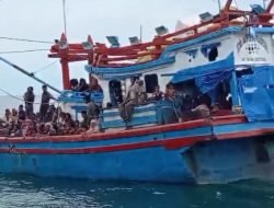 Satu Kapal Pengangkut Warga Rohingya Terombang Ambing Di Tengah Laut Perairan Aceh Selatan