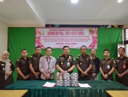 Kejari Aceh Tengah Eksekusi Barang Bukti Korupsi Pengadaan APE