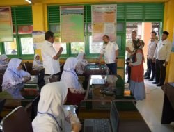Pj Bupati Aceh Besar Tinjau Pelaksanaan ANBK Tingkat SD