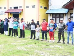 Pj Bupati Aceh Besar Pimpin Aksi Satu Jam Pungut Sampah di Blang Bintang