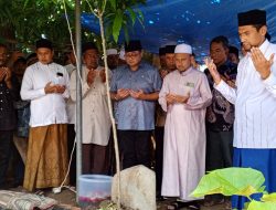 Menteri Ekraf Ziarah ke Makam Abu Lamkawe