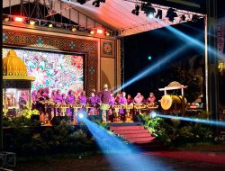 TP PKK Lampung Barat Tampil Di Pembukaan MTQ tingkat Provinsi, Ikut Bawakan Lagu Aceh