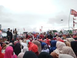 Barat Selatan Banjir Dukungan di Kampanye Akbar Mualem-Dek Fadh