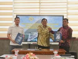 Plt Sekda Aceh Terima Laporan Penyerahan Hasil Pemeriksaan BPK