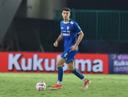 Nick Ungkap Kunci Persib Jadi Jadi Tim Minim Kebobolan