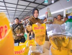 Illiza Sidak Pasar Al-Mahirah, Pastikan Harga Kebutuhan Pokok Stabil Jelang Ramadan