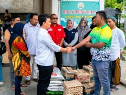 PMI Banda Aceh Salurkan Bantuan Untuk Korban Kebakaran di Gampong Ateuk Pahlawan