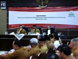 Pj Gubernur Safrizal Pimpin Rapat Perdana Penyusunan RPJMA 2025-2029