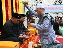 Pj Bupati Iswanto Hadiri Peusijuk Bupati dan Wakil Bupati Terpilih