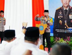Buka Puasa Bersama dengan Buruh, Kapolri Sampaikan Kabar Gembira