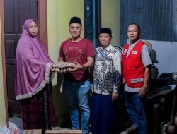 PMI Kota Banda Aceh Salurkan Bantuan untuk Korban Kebakaran di Setui