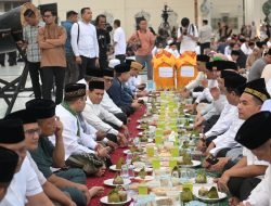 Wakil Gubernur bersama Bupati/Wali Kota Ikuti Kegiatan Buka Puasa Bersama di Masjid Raya Baiturrahman