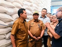 Jelang Ramadhan, Wagub Aceh dan Plt Sekda Aceh Besar Pastikan Stok Beras Aman