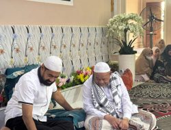 Gubernur Aceh Silaturahmi ke Abu Paya Pasi dan Waled Lapang di Momen Idulfitri