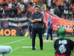 Persija Dan Carlos Pena Resmi Berpisah