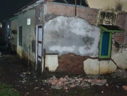 Ratusan Rumah Rusak Akibat Gempa M 6