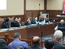 Pesan WA Hasto Terbukti Setujui Uang Suap Harun Masiku