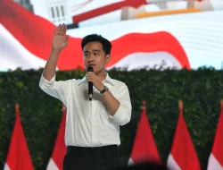 Paling Bagus Gibran Mundur