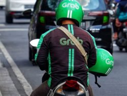 Kemenhub Naikkan Tarif Ojol, Ekonom Sebut yang Untung Cuma Aplikator
