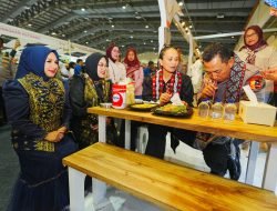 Kapolri Nikmati Kupi Khop di Stan Bhayangkari Aceh