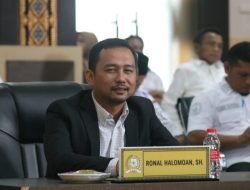 Dugaan Penjualan Buku di SD Swasta IT Darul Azhar Aceh Tenggara, Jika Terbukti Dewan  Minta Kepsek Untuk Dicopot