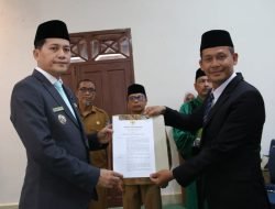 Bupati Aceh Selatan Lantik Direktur PDAM Tirta Naga Tapaktuan