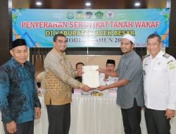 80 Nazir Terima Sertifikat Tanah Wakaf di Aceh Besar