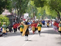Meriah! Ribuan Siswa Warnai Pawai HUT RI ke-80 di Sabang