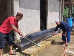 Aksi Bersih-Bersih Masjid Sambut Milad ke-48 BKPRMI Kian Meluas