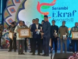 Bupati Aceh Selatan terima Penghargaan Serambi Ekraf Award