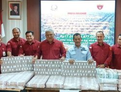 Kejati Aceh Tahan Tiga Tersangka Kasus Korupsi Program Peremajaan Sawit Rakyat di Aceh Jaya