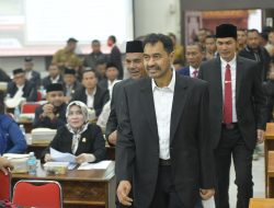 Gubernur dan DPRA Sahkan APBA Perubahan 2025