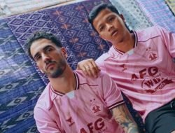 Persik Kediri Luncurkan Jersey Ketiga Bermotif Etnis Wastra Khas Daerah