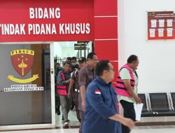 Kejati Aceh Serahkan Tiga Tersangka Kasus PSR ke JPU, Ditahan di Rutan Kajhu