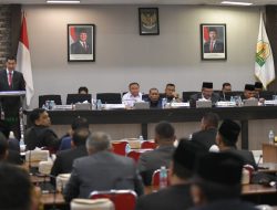 Sekda Aceh Sampaikan Nota Keuangan APBA 2026 di Paripurna DPRA