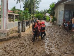 Terjebak Sejak 26 November, 100 Warga Akhirnya Dievakuasi Basarnas Banda Aceh