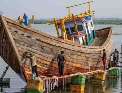 Panglima Laot Aceh Minta Boat Nelayan Disiagakan untuk Bantu Warga Terdampak Banjir