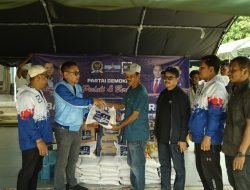 ‎HT Ibrahim Salurkan Bantuan untuk Korban Banjir di Pidie