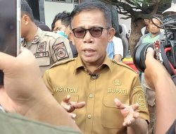 Bupati Tapteng Tegaskan Kayu Bawaan Banjir Harus Dikelola Terpadu